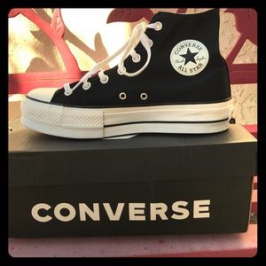 Women’s high top platform converse lace up shoes